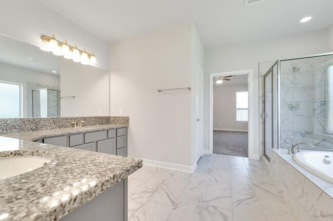 Building Photo - 18906 Whistling Oaks Dr