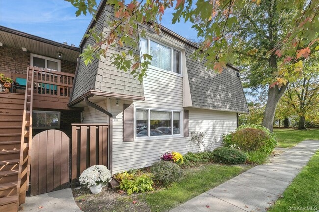 Primary Photo - 138 Feller Dr