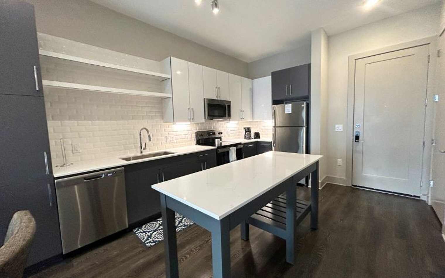 Building Photo - 3158 Stillhouse Creek Dr