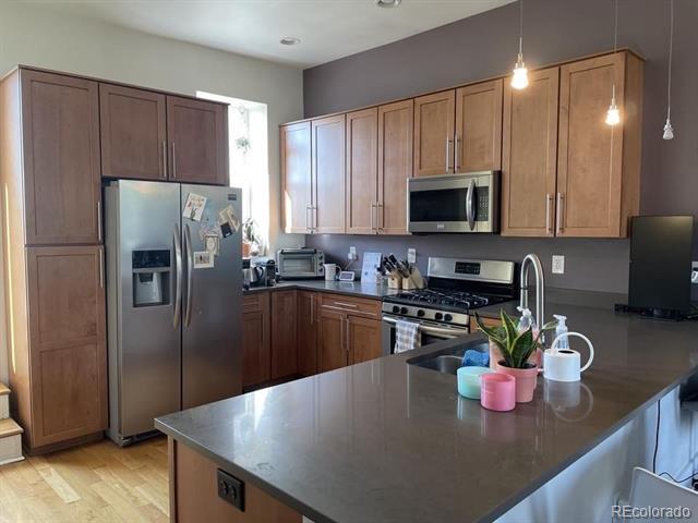 Building Photo - 3217 Lawrence St