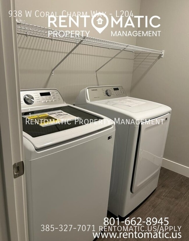 Building Photo - 938 W Coral Charm Wy