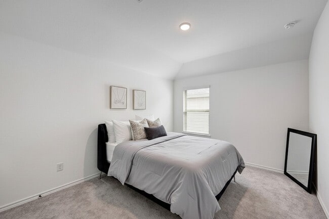 Building Photo - 1413 Grass Bnd Dr