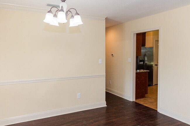 Building Photo - 3 bedrooms, 2 baths in Bay Branch estates!