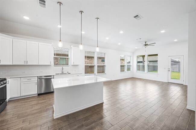 Building Photo - 15110 Wild Gully Wy