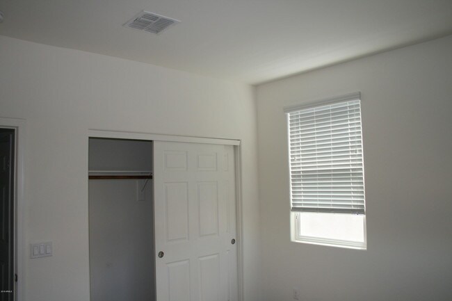 Building Photo - 10765 W Bronco Trail