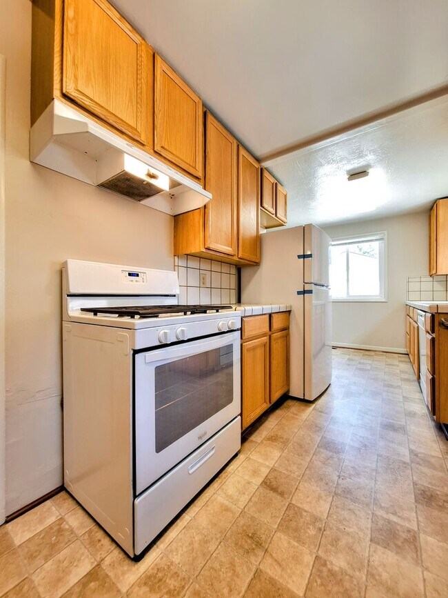 Building Photo - Country Style 3bd Home With Detached Garage
