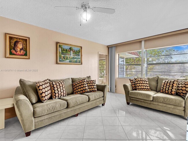 Building Photo - 5102 NW 36th St