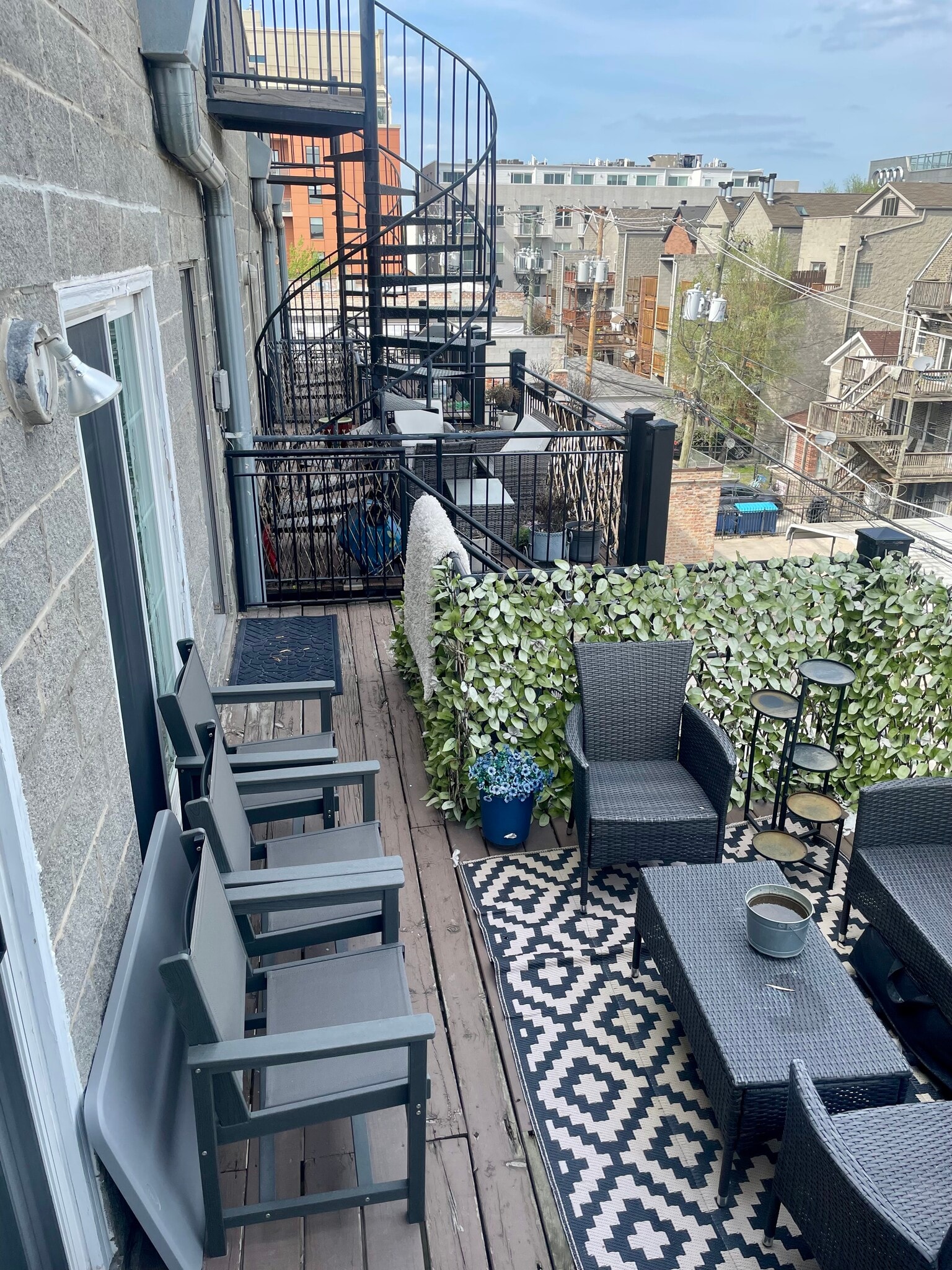 Building Photo - 1517 N Ashland Ave