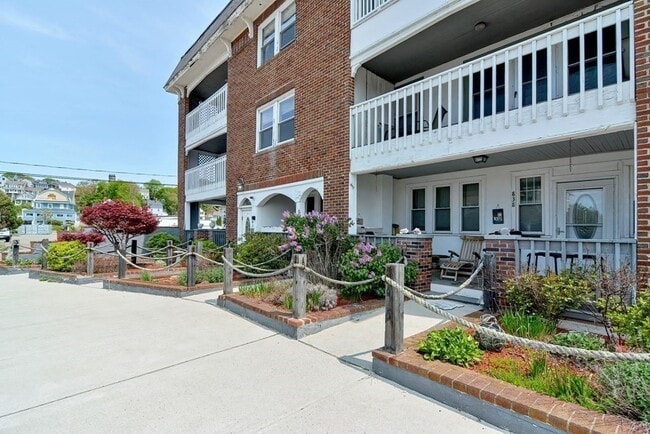 Building Photo - 842 Nantasket Ave