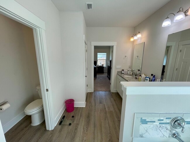 Building Photo - 3533 Sailfish Dr