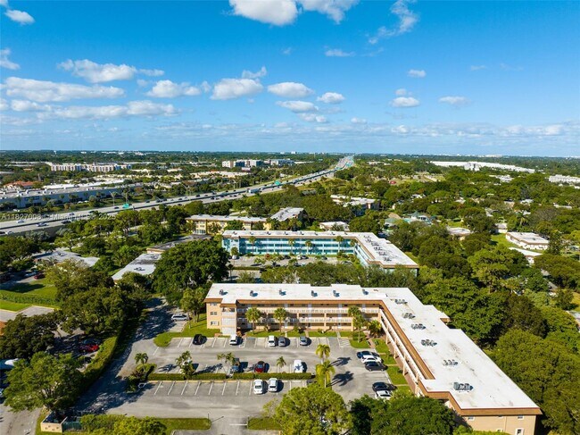Building Photo - 608 SW Natura Blvd