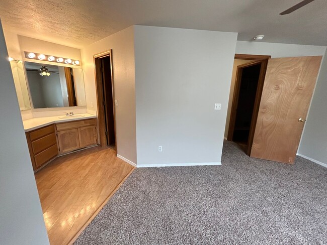 Building Photo - Charming West Boise Home - Newly Updated