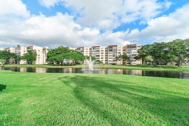 Building Photo - 27 Abbey Ln