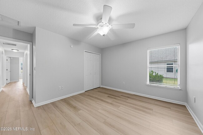 Building Photo - 13844 Fish Eagle Dr W