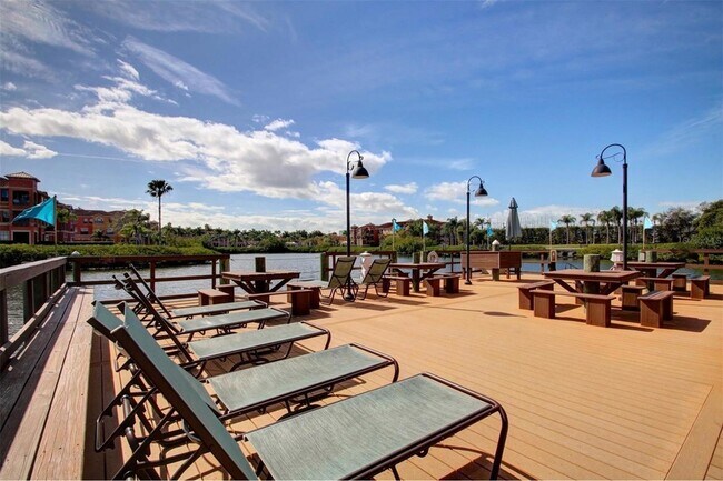 Building Photo - 2741 Via Cipriani
