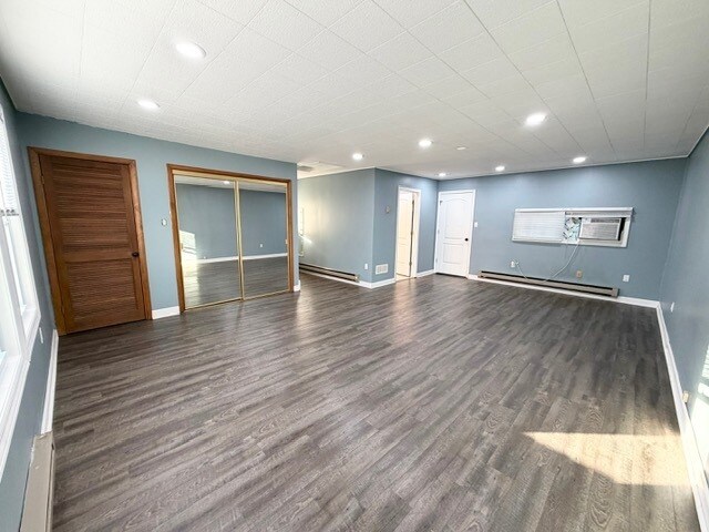 Building Photo - 1616 Mayfield Ave