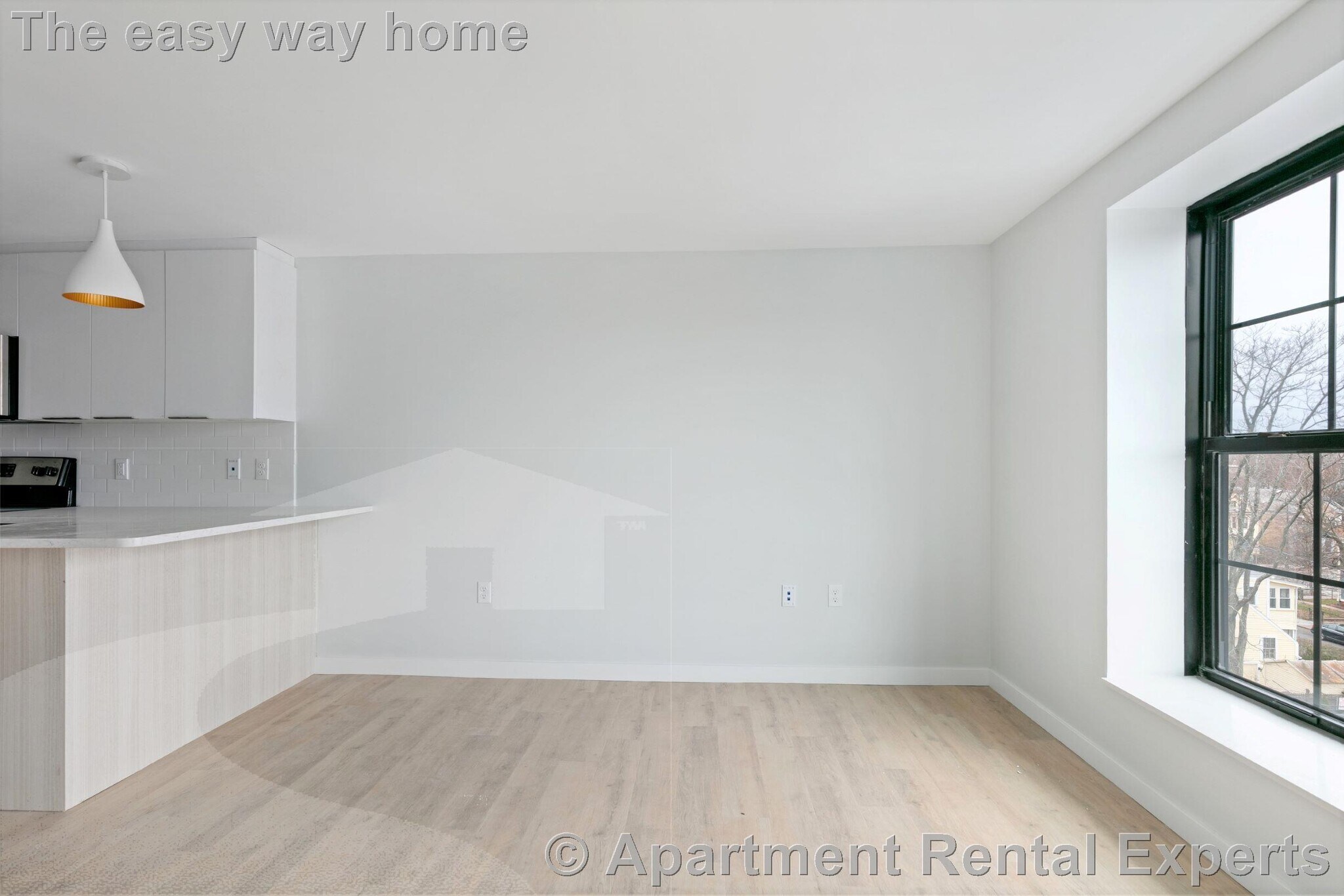Building Photo - 10 Soden St