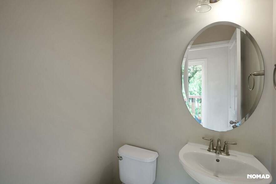 Building Photo - 2243 Chattering Lory Ln