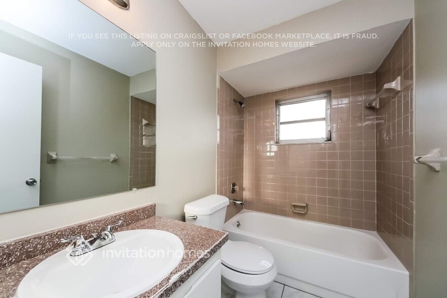 Building Photo - 1137 SW 47th Terrace