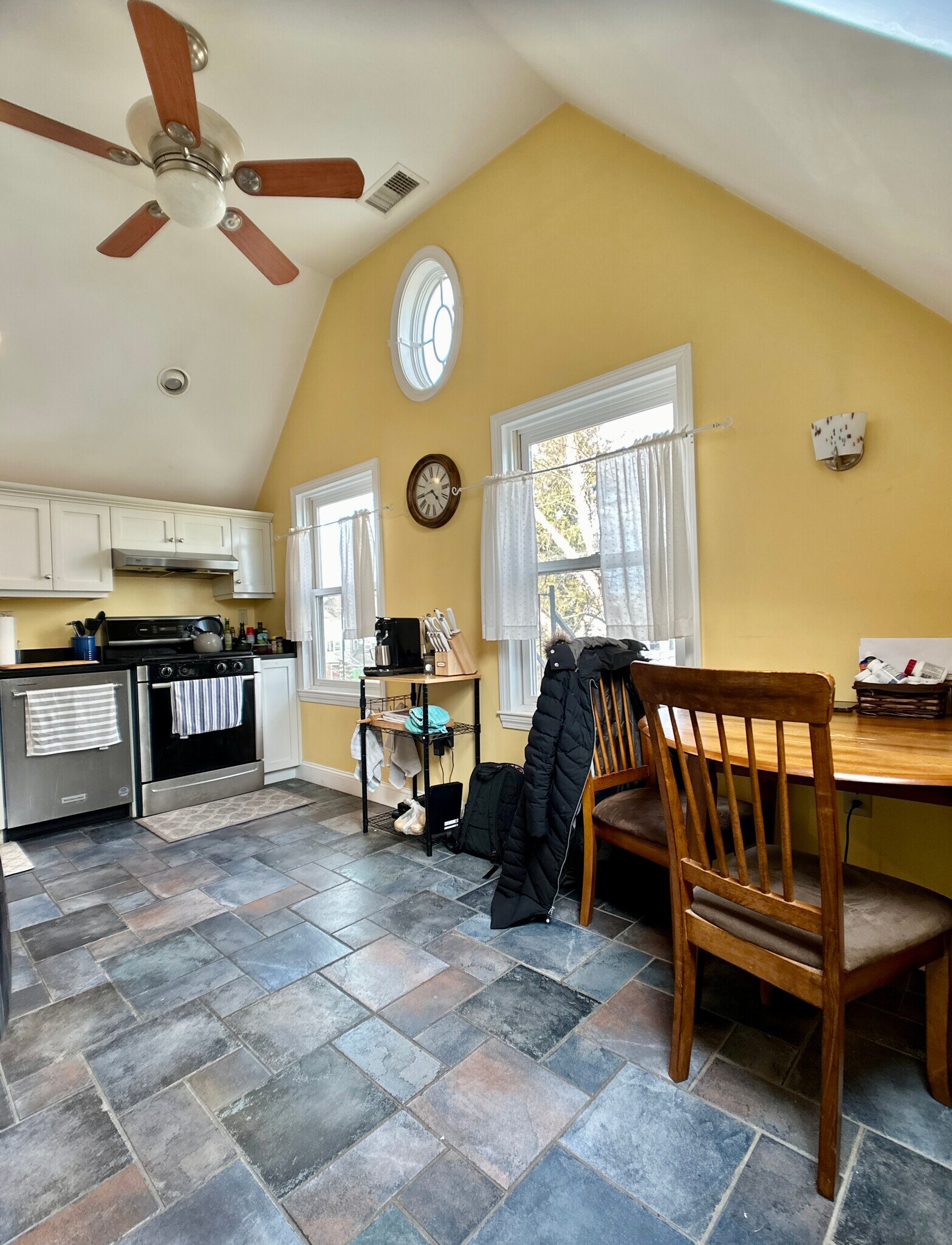 Building Photo - 362 Arborway