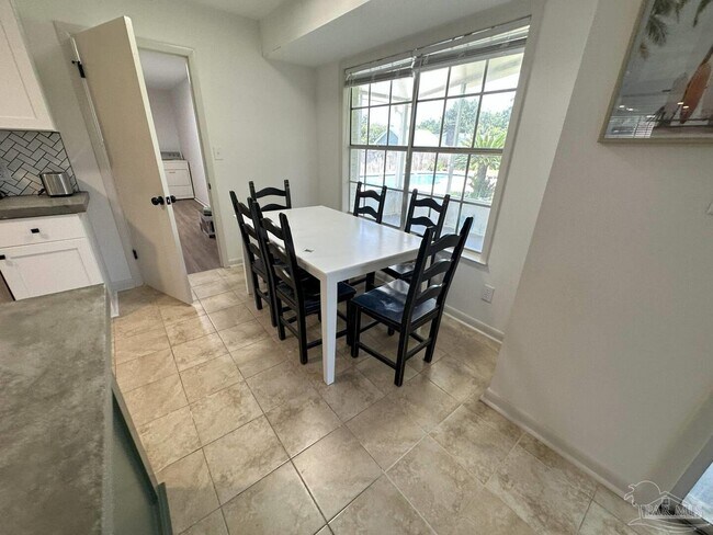 Building Photo - 1406 Rancho Villa Dr