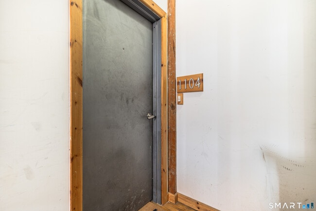 Building Photo - 325 Lafayette St