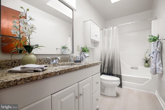 Building Photo - 515 Pleasants Dr