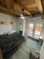 Building Photo - 1204 Sawmill Rd NW