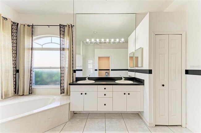 Building Photo - 4805 76th Ct E