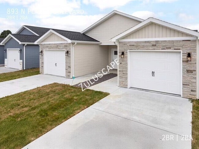 Building Photo - 893 North Plaza Drive