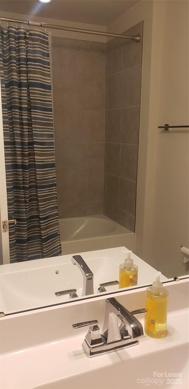 Building Photo - 10408 Dalton Woods Ct NW