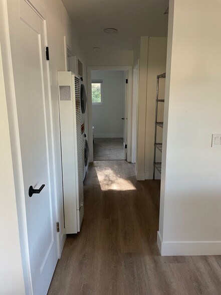 Building Photo - 1411 Casa Buena Dr