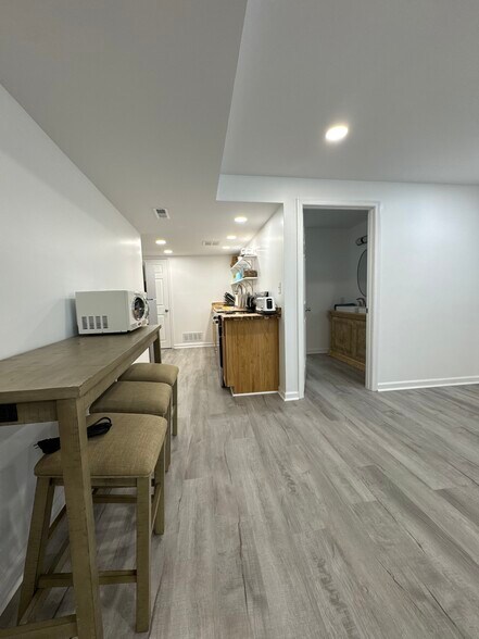 Dinning and entrance to kitchen - 1042 Laurel Grove Rd