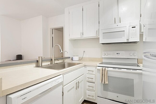 Building Photo - 4060 Huerfano Ave