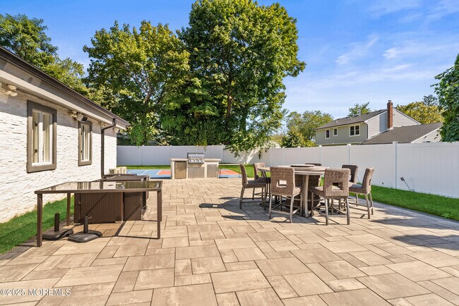 Building Photo - 512 Deal Rd