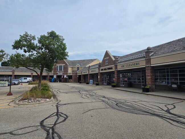 Building Photo - 1111 S Waukegan Rd