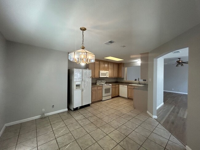 Building Photo - 3Bedroom/2Bath Home for Lease! Available Now!