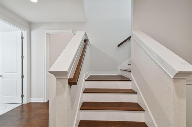 Building Photo - 5700 Interbay Blvd
