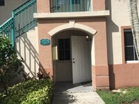 Building Photo - 1261 SE 31st Ct