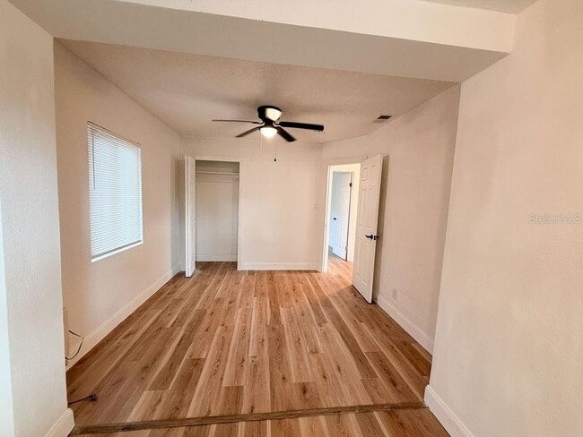 Building Photo - 4009 Deleuil Ave