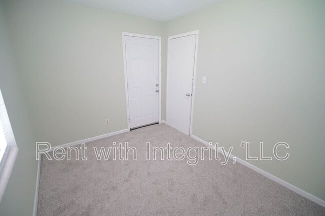 Building Photo - 2304 Hartsfield Ct