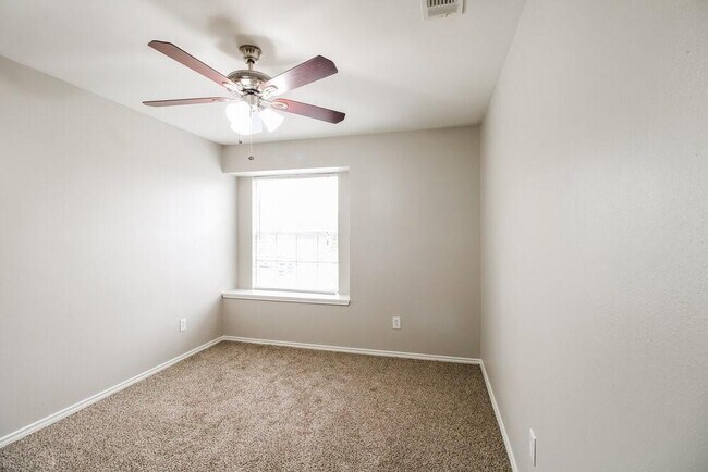 Building Photo - 3310 Tenaha Dr