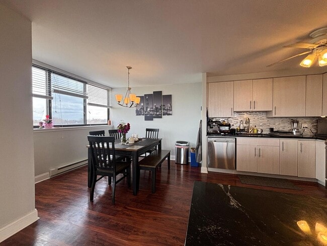 Building Photo - 101 Bar Harbour Rd