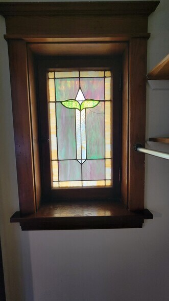 Building Photo - 5537 Holly Hills Ave