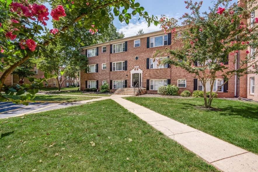 Colonial Village 9704 Clark Pl Manassas VA 20110 Apartment Finder