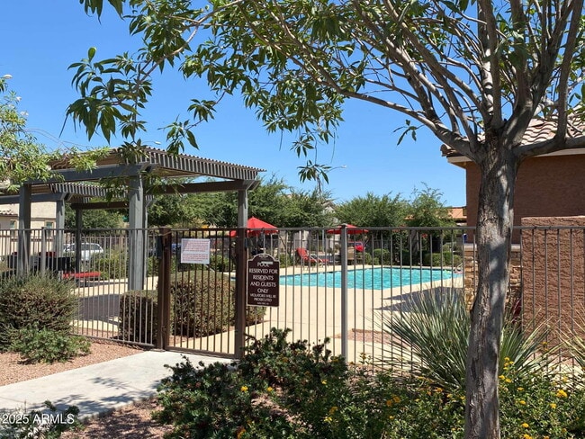 Building Photo - 6843 E Peralta Cir