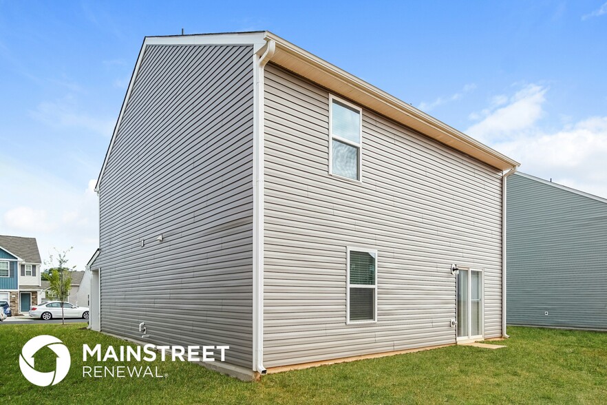Building Photo - 416 Brisk Dr