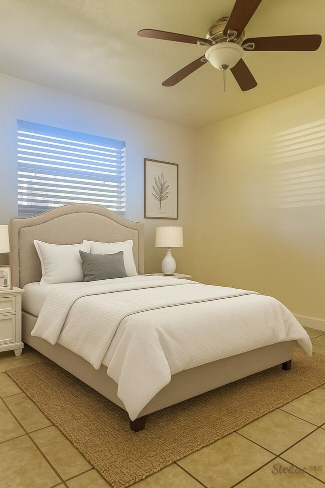 Building Photo - Nice 3/2 with 1 car garage fully fenced ba...