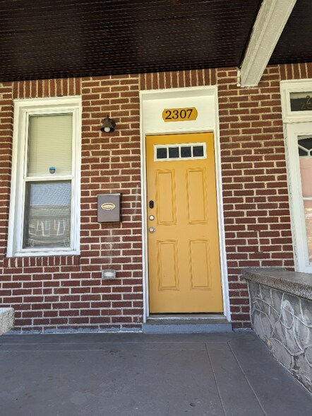 Building Photo - 2307 N Rosedale St