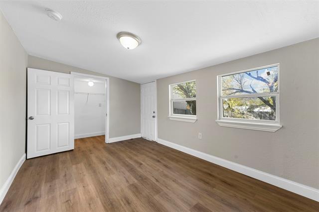 Building Photo - 1502 Kent Dr